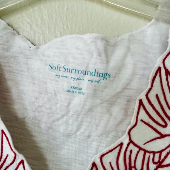 Soft Surroundings Brand New Archipelago Embroidered White red T Shirt - Picture 2 of 12